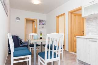 Апартаменты Apartments Kula Рисан Апартаменты с 2 спальнями-2